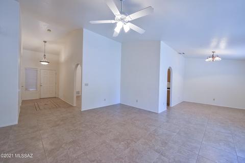 9237 E Bent Creek Way, Tucson, AZ 85747 photo 25
