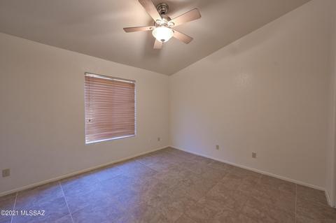 9237 E Bent Creek Way, Tucson, AZ 85747 photo 34