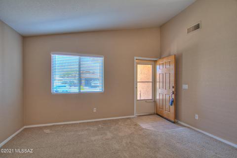 7762 S Precious Opal Dr, Tucson, AZ 85747 photo 2