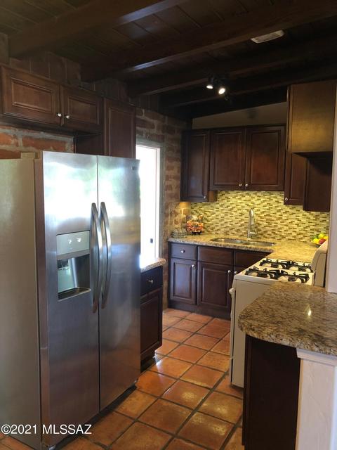 1322 E Spring St, Tucson, AZ 85719 photo 5