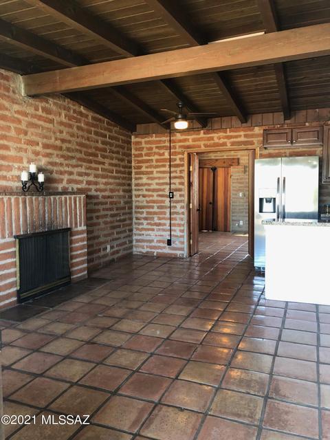 1322 E Spring St, Tucson, AZ 85719 photo 2