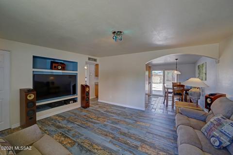7626 E Logan Dr, Tucson, AZ 85730 photo 5