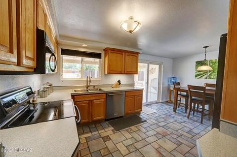 7626 E Logan Dr, Tucson, AZ 85730 photo 10