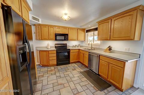 7626 E Logan Dr, Tucson, AZ 85730 photo 13