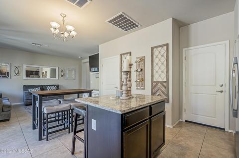 216 E Scepter Ln, Vail, AZ 85641 photo 16