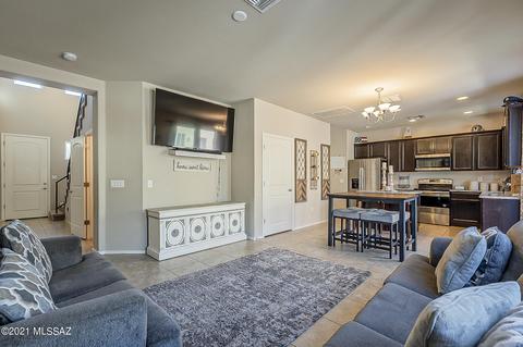 216 E Scepter Ln, Vail, AZ 85641 photo 9