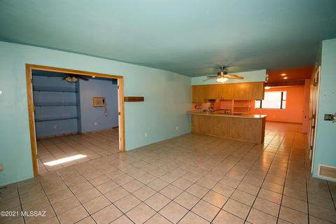 9700 E Celeste Dr, Tucson, AZ 85730 photo 2