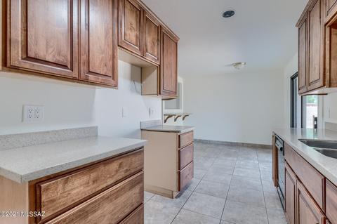 4007 E Sylvane Dr, Tucson, AZ 85711 photo 17