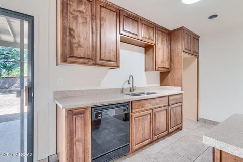 4007 E Sylvane Dr, Tucson, AZ 85711 photo 16