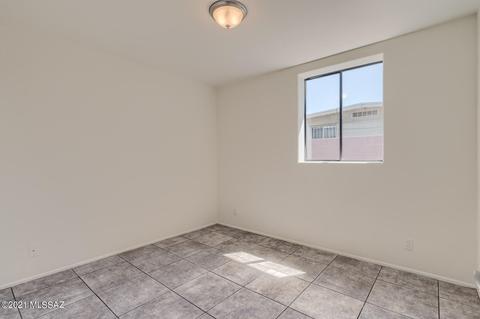 4007 E Sylvane Dr, Tucson, AZ 85711 photo 22