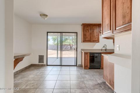 4007 E Sylvane Dr, Tucson, AZ 85711 photo 13