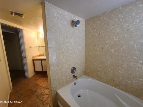 10060 E Watson Dr, Tucson, AZ 85730 photo 31