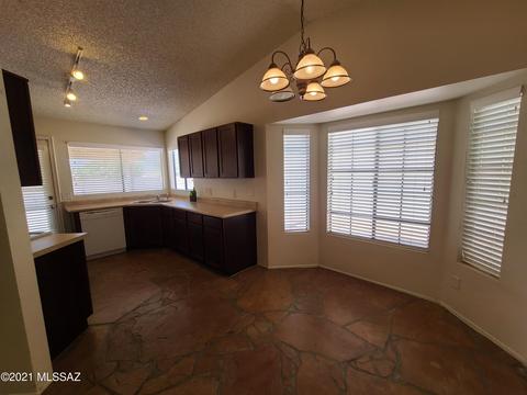 10060 E Watson Dr, Tucson, AZ 85730 photo 5