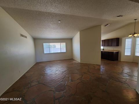 10060 E Watson Dr, Tucson, AZ 85730 photo 3