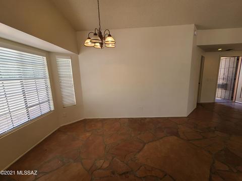 10060 E Watson Dr, Tucson, AZ 85730 photo 12