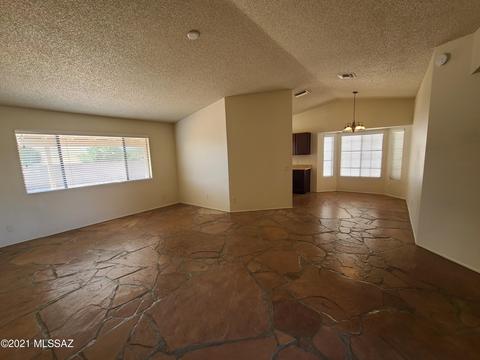 10060 E Watson Dr, Tucson, AZ 85730 photo 4