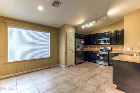 12724 E Red Iron Trl, Vail, AZ 85641 photo 10