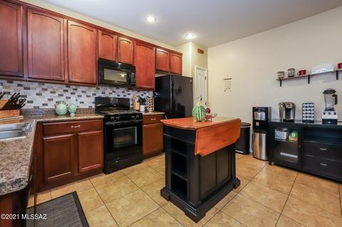 5087 E Kittentails Dr, Tucson, AZ 85756 photo 8