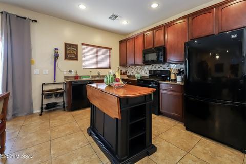 5087 E Kittentails Dr, Tucson, AZ 85756 photo 7