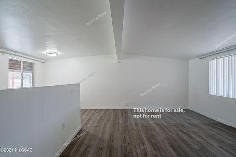 4702 E 27th St, Tucson, AZ 85711 photo 13