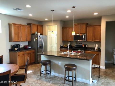 14052 E Britzka St, Vail, AZ 85641 photo 2