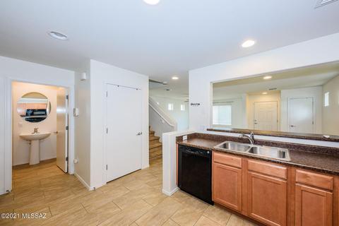 10675 E Singing Canyon Dr, Tucson, AZ 85747 photo 13