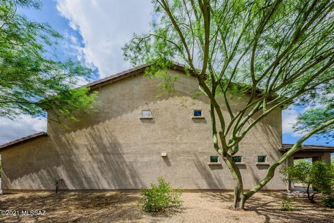 10675 E Singing Canyon Dr, Tucson, AZ 85747 photo 4
