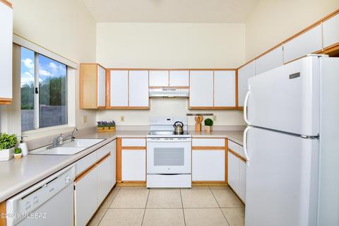 8833 E Fruit Tree Dr, Tucson, AZ 85730 photo 7