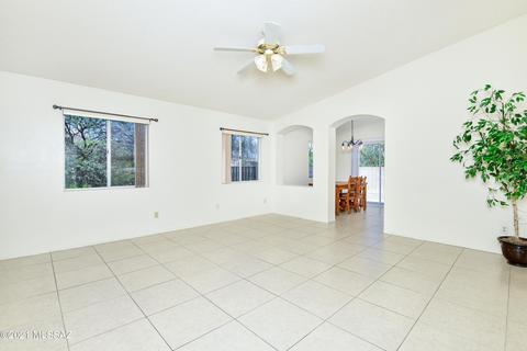 8833 E Fruit Tree Dr, Tucson, AZ 85730 photo 4