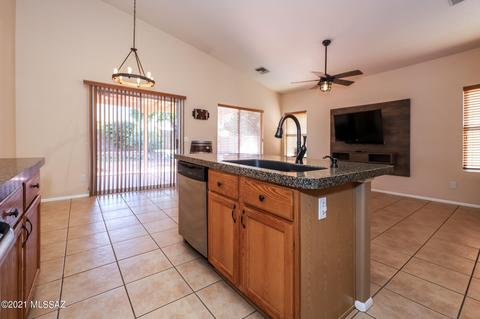 8981 E Sugar Sumac St, Tucson, AZ 85747 photo 13