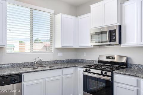 8956 E Wright School Loop, Tucson, AZ 85715 photo 9