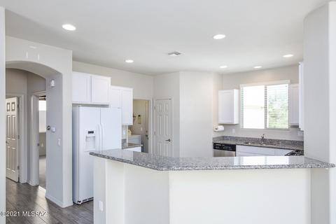 8956 E Wright School Loop, Tucson, AZ 85715 photo 7