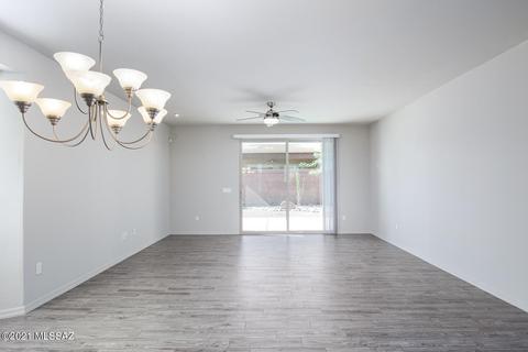 8956 E Wright School Loop, Tucson, AZ 85715 photo 4