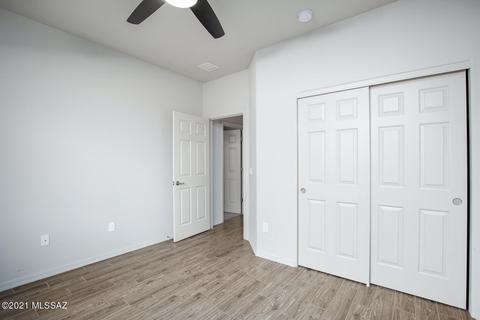 8956 E Wright School Loop, Tucson, AZ 85715 photo 16