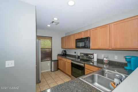 5296 E Desert Straw Ln, Tucson, AZ 85756 photo 4