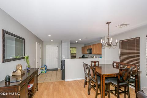 5296 E Desert Straw Ln, Tucson, AZ 85756 photo 2