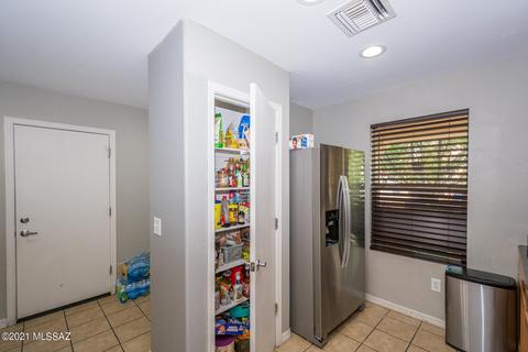 5296 E Desert Straw Ln, Tucson, AZ 85756 photo 7