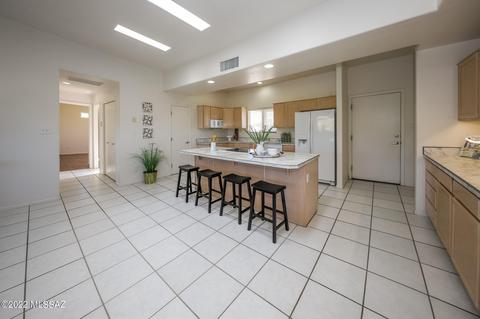 8761 E Perillo Pl, Tucson, AZ 85710 photo 14