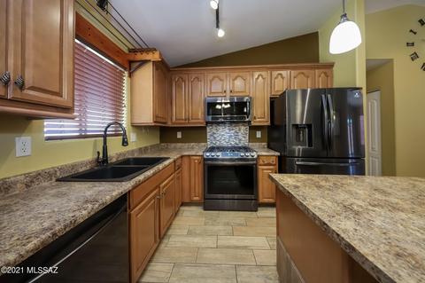 6348 E Sage Stone St, Tucson, AZ 85756 photo 8