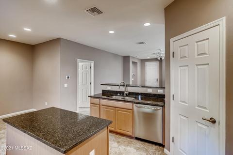 11461 E Squash Blossom Loop, Tucson, AZ 85747 photo 11