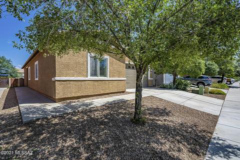 5075 E Kittentails Dr, Tucson, AZ 85756 photo 3