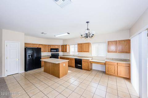 7676 E Fair Meadows Loop, Tucson, AZ 85756 photo 10