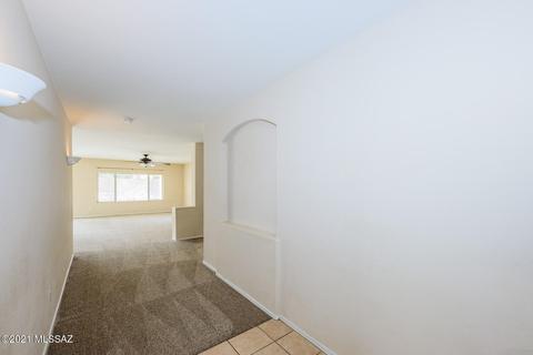 7676 E Fair Meadows Loop, Tucson, AZ 85756 photo 5