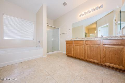 7676 E Fair Meadows Loop, Tucson, AZ 85756 photo 13