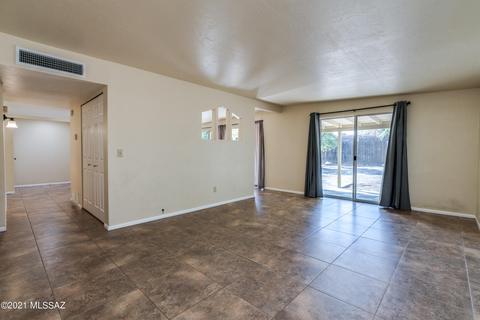 8410 E 3rd St, Tucson, AZ 85710 photo 9