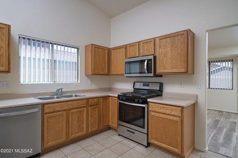 7546 S Laurel Willow Dr, Tucson, AZ 85747 photo 7
