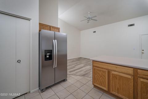 7546 S Laurel Willow Dr, Tucson, AZ 85747 photo 8