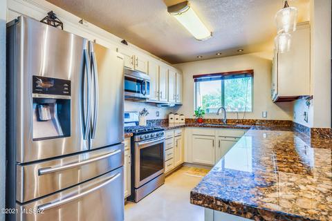 6012 E Sylvane St, Tucson, AZ 85711 photo 14