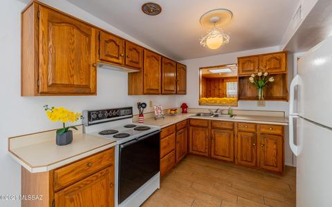 7317 E 28th St, Tucson, AZ 85710 photo 10