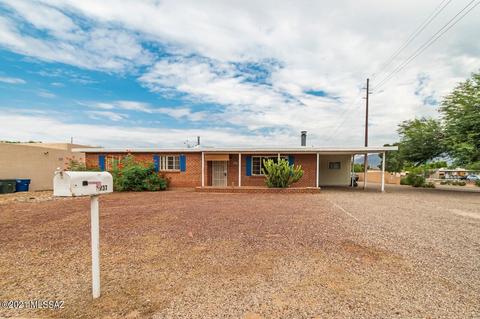 1237 E Blacklidge Dr, Tucson, AZ 85719 photo 2